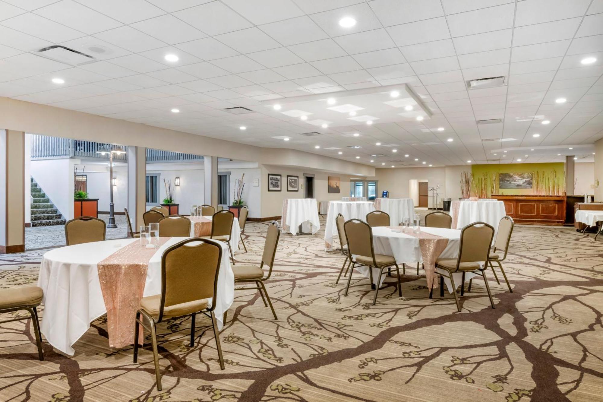 เบสต์ เวสเทิร์น พลัส นิว อุล์ม Hotel New Ulm ภายนอก รูปภาพ